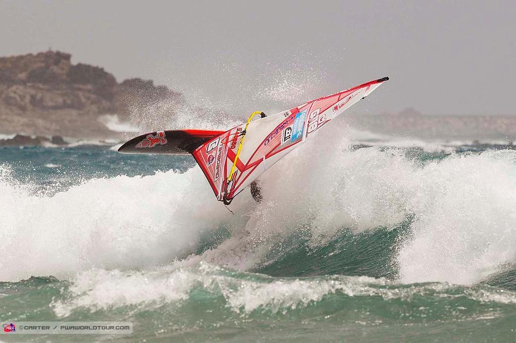 Bruch wave 360 - 2014 PWA Tenerife World Cup ©  Carter/pwaworldtour.com http://www.pwaworldtour.com/